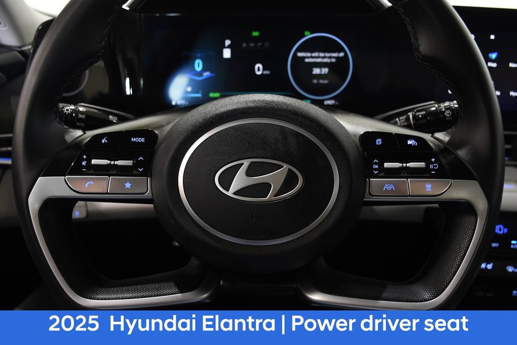Used 2025 Hyundai Elantra Limited FWD image 12