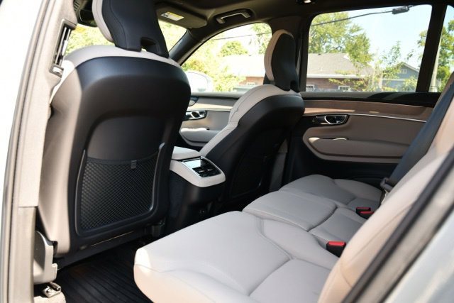 New 2026 Volvo XC90 B6 Plus w/ Protection Package Premier AWD/4WD image 18