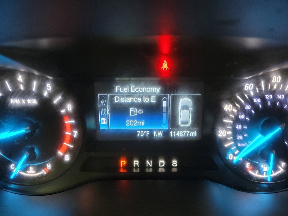 Used 2015 Ford Fusion SE w/ Equipment Group 202A FWD image 23