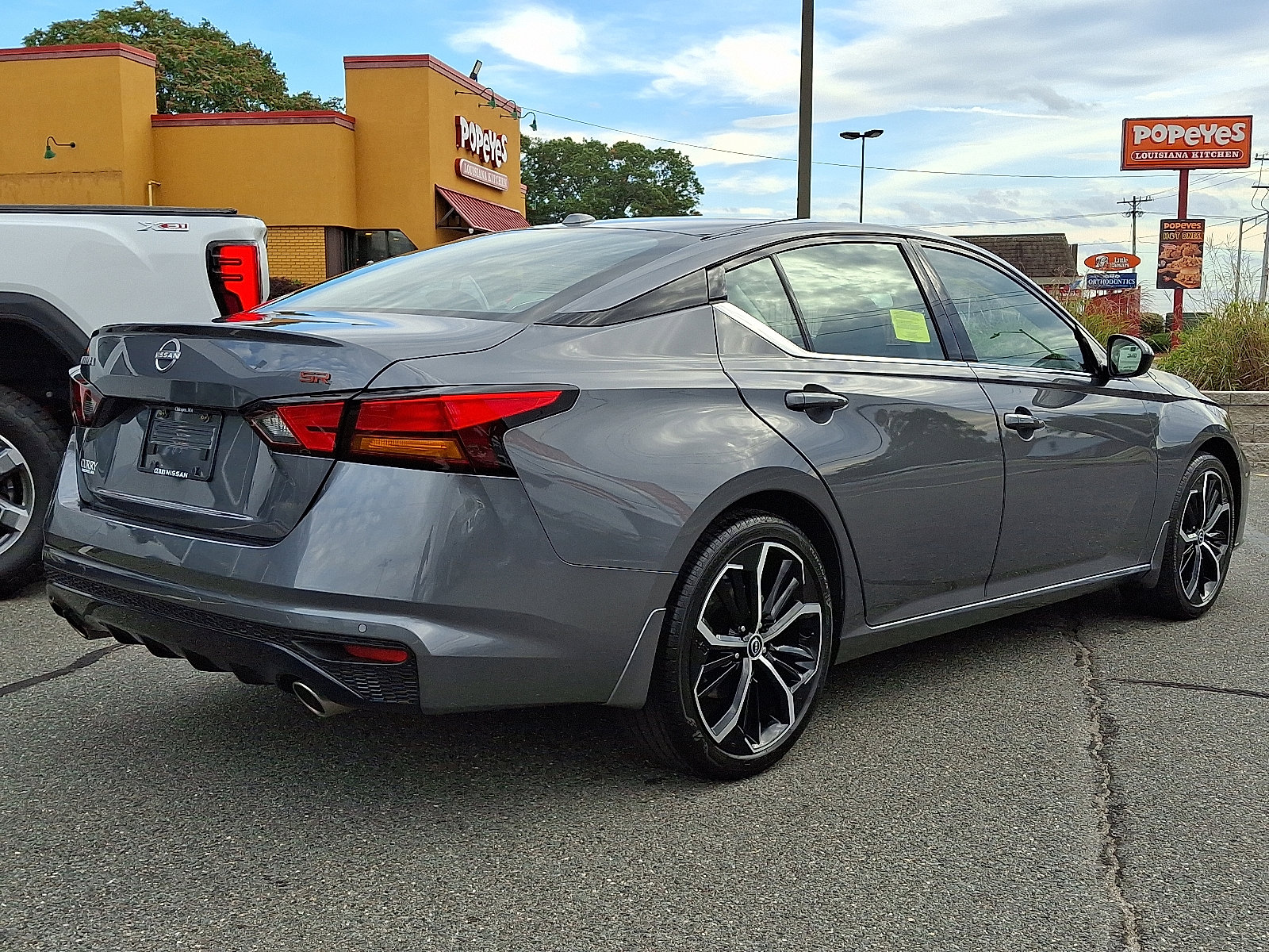 Certified 2025 Nissan Altima 2.5 SR w/ SR Premium Package image 6