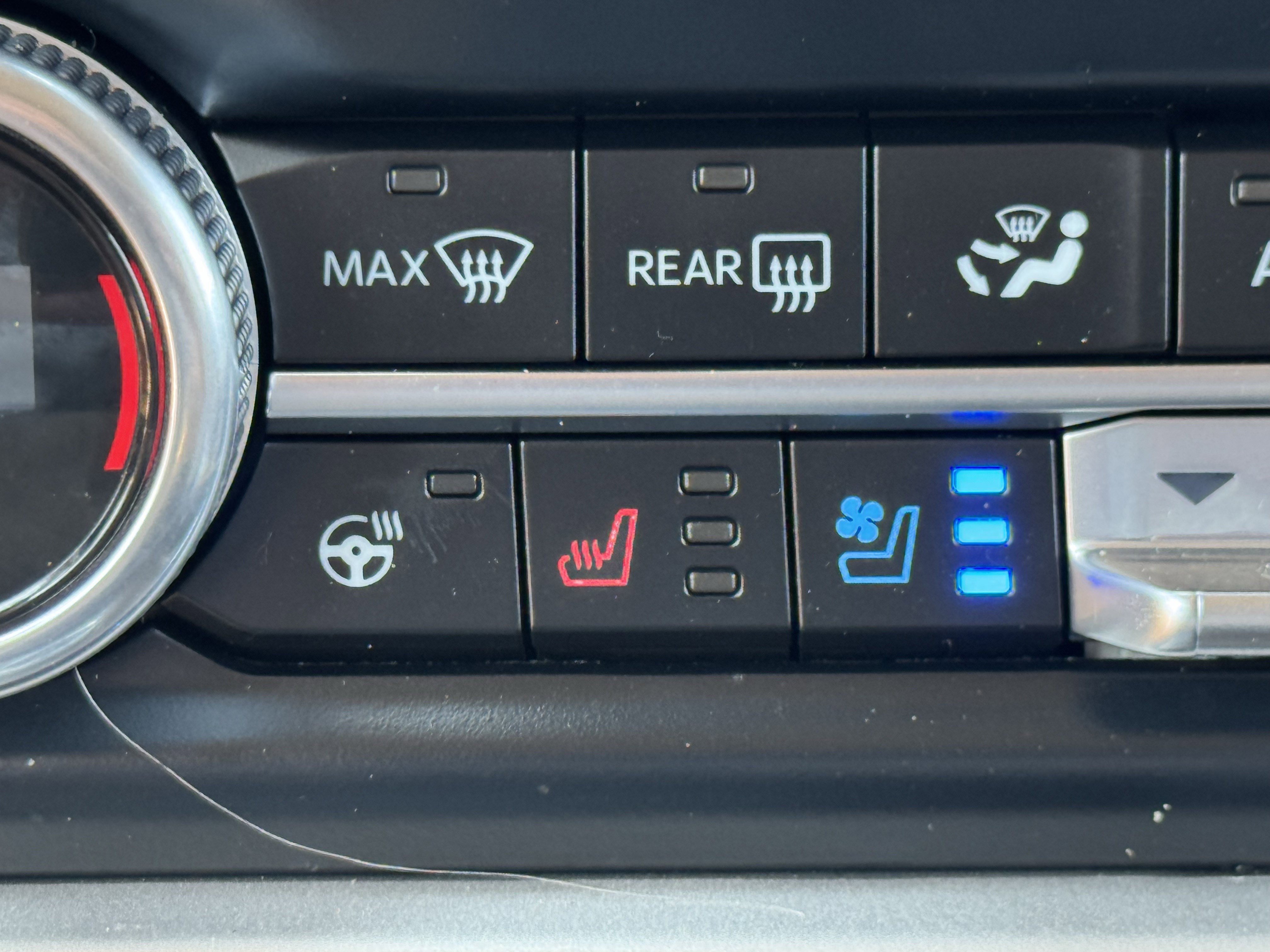 Certified 2024 Ford Expedition Limited image 21