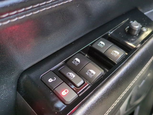 Used 2024 Jeep Wagoneer L Series II w/ Flexible Seating Group AWD/4WD image 24