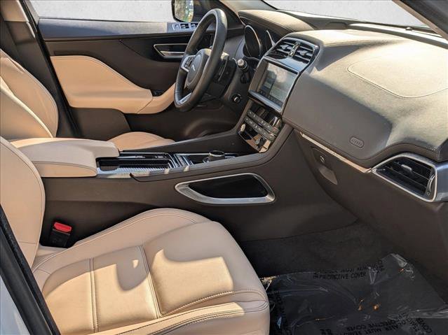 Used 2020 Jaguar F-PACE Prestige image 21