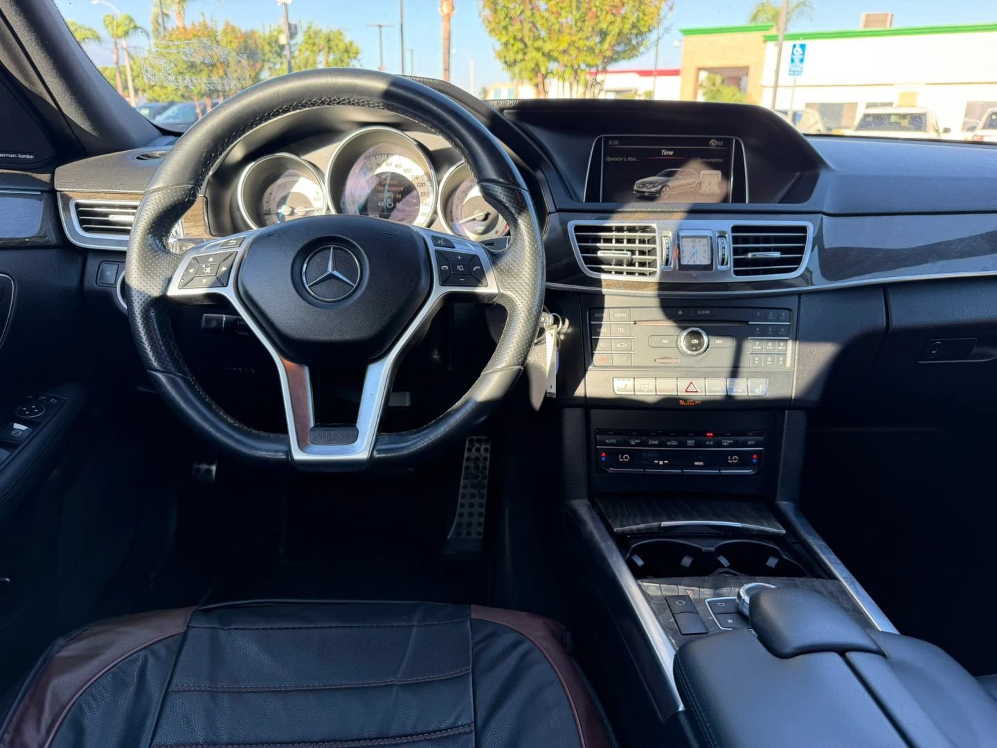 Used 2016 Mercedes-Benz E 350 Sedan image 17