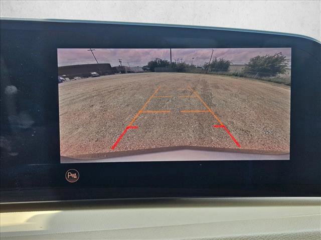 Used 2024 Cadillac XT4 Luxury w/ Cold Weather Package FWD image 13