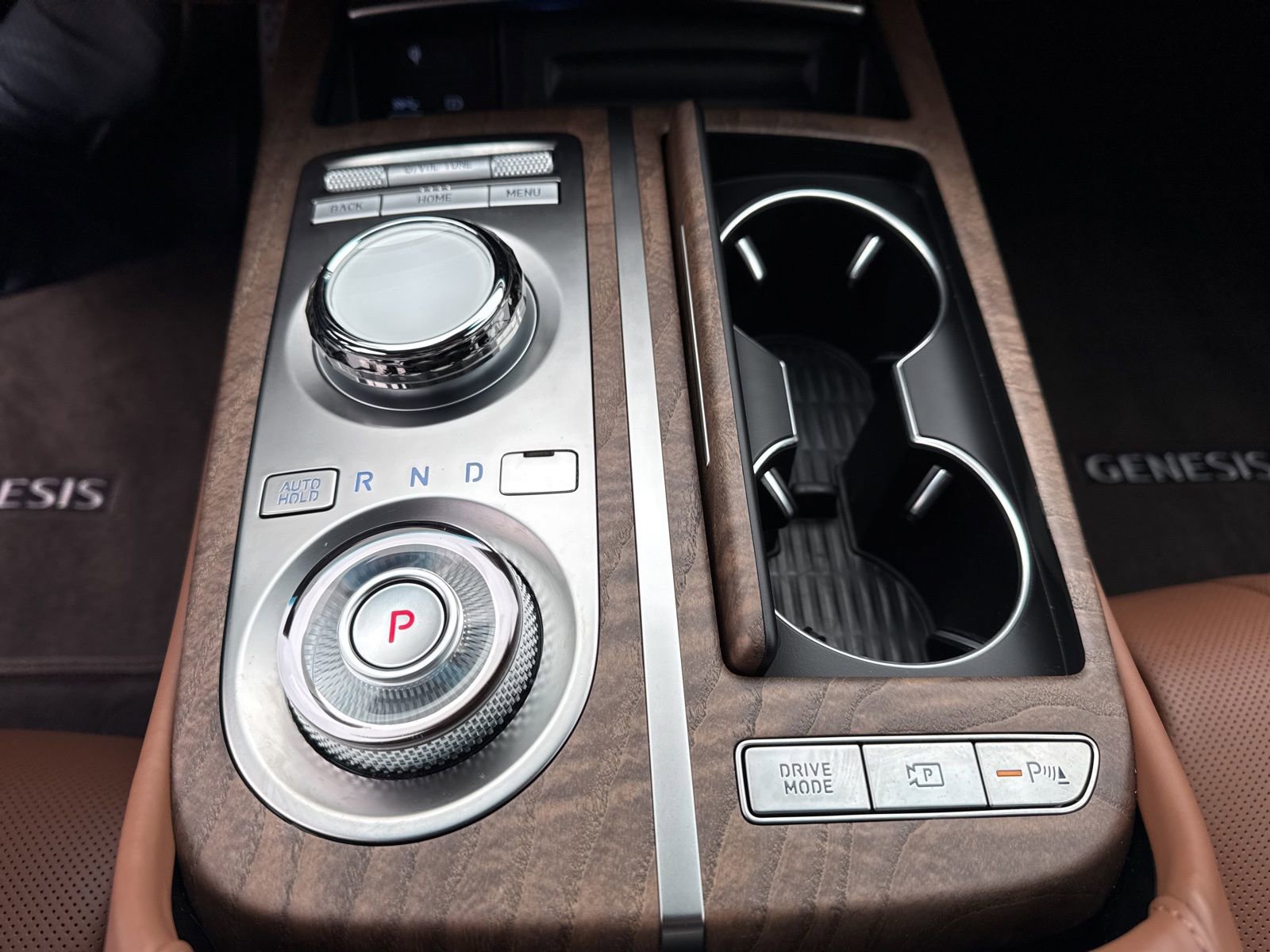 Used 2024 Genesis G80 Advanced w/ Prestige Package image 28