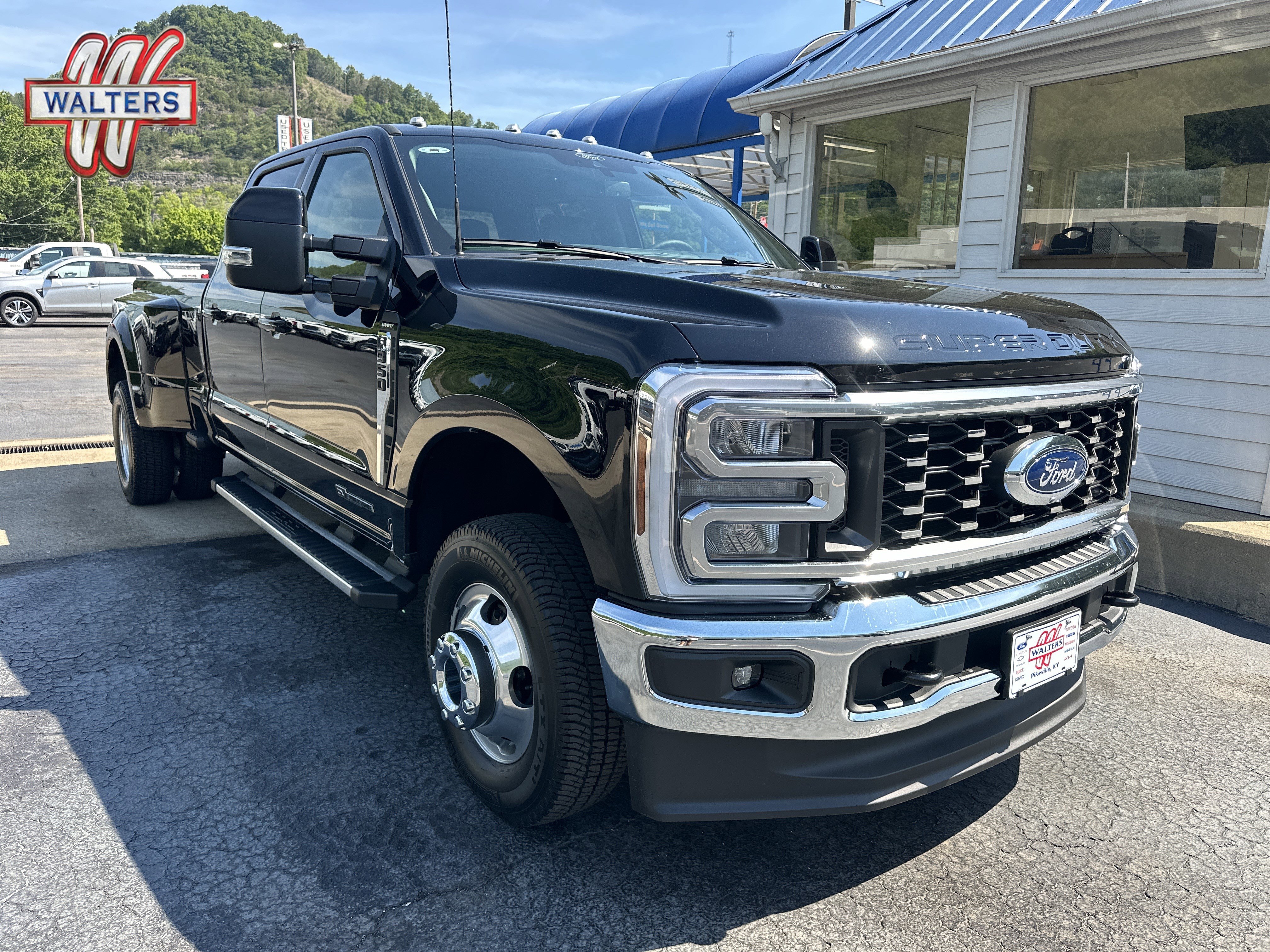 New 2026 Ford F350 Lariat