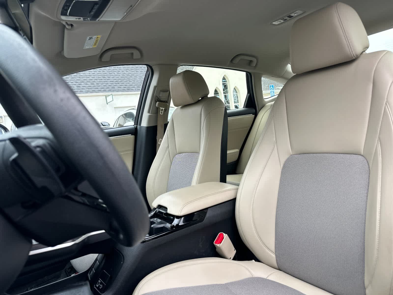 Used 2020 Honda Clarity Plug-In Hybrid image 5