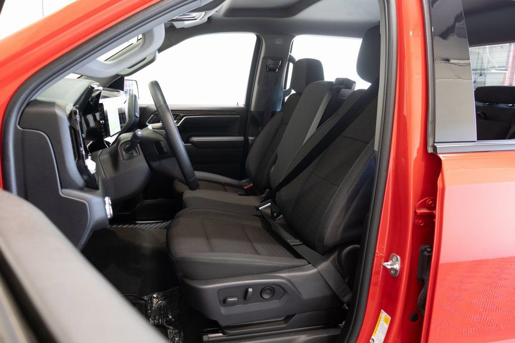 Used 2025 GMC Sierra 1500 Elevation image 19