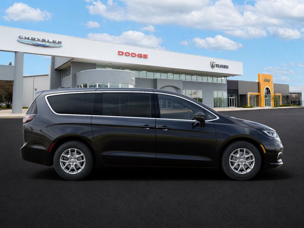 New 2025 Chrysler Pacifica Select FWD image 21