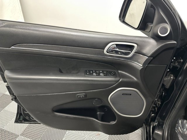 Used 2020 Jeep Grand Cherokee SRT image 15