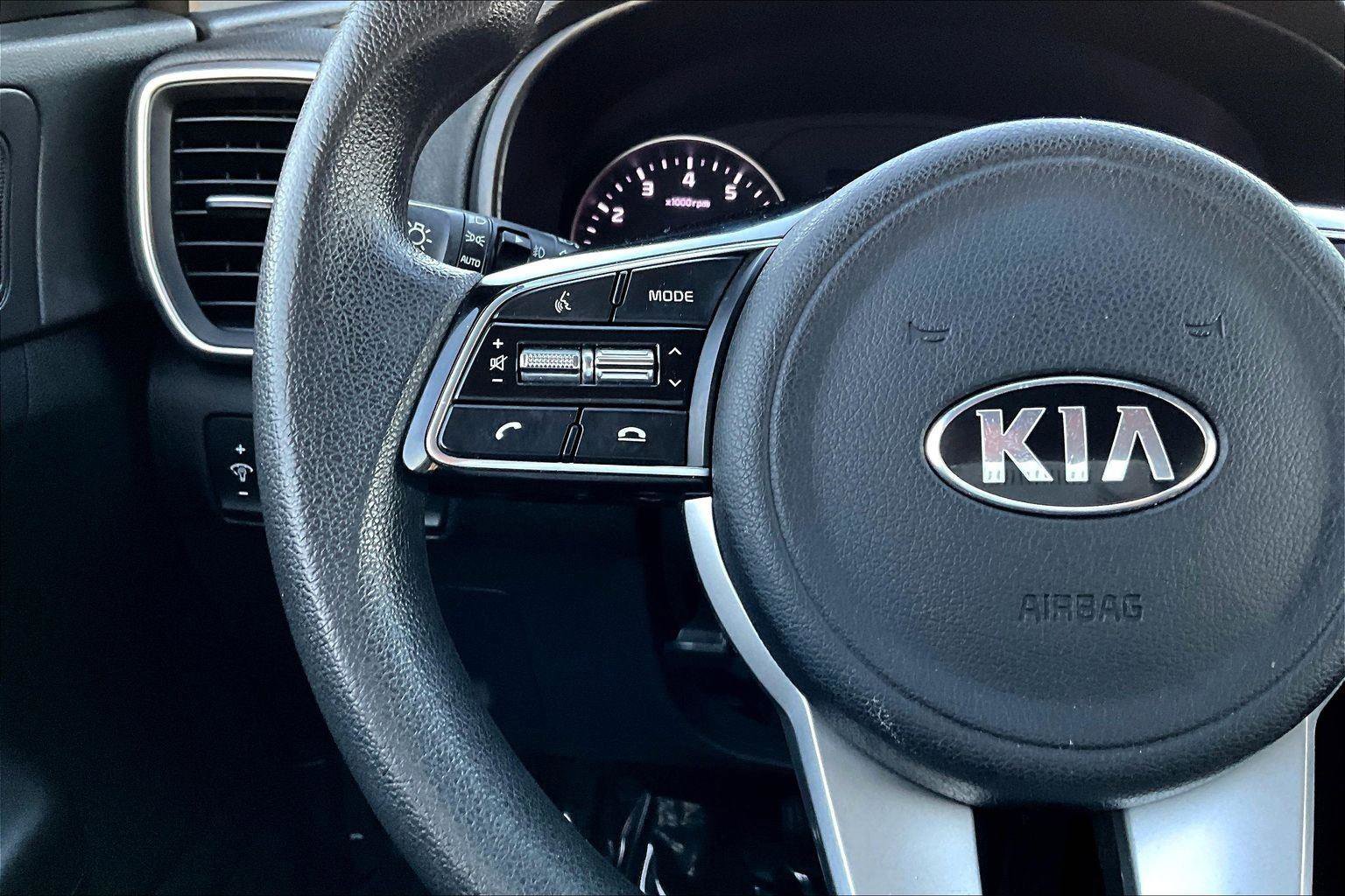 Used 2021 Kia Sportage LX image 18