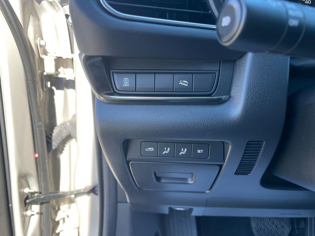 Used 2023 MAZDA CX-30 AWD 2.5 S w/ Premium Package image 14