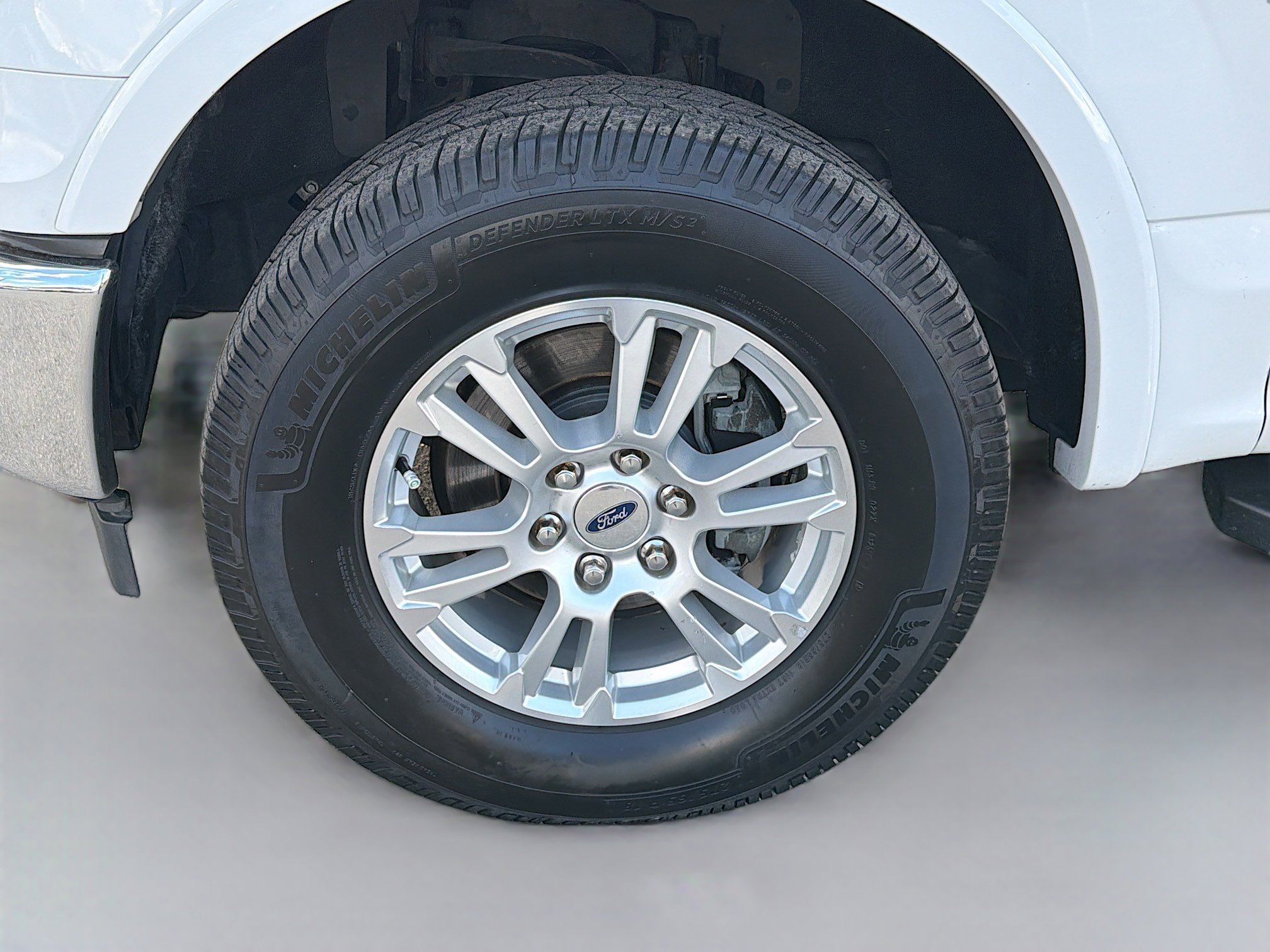 Used 2017 Ford F150 Lariat w/ Equipment Group 501A Mid image 39