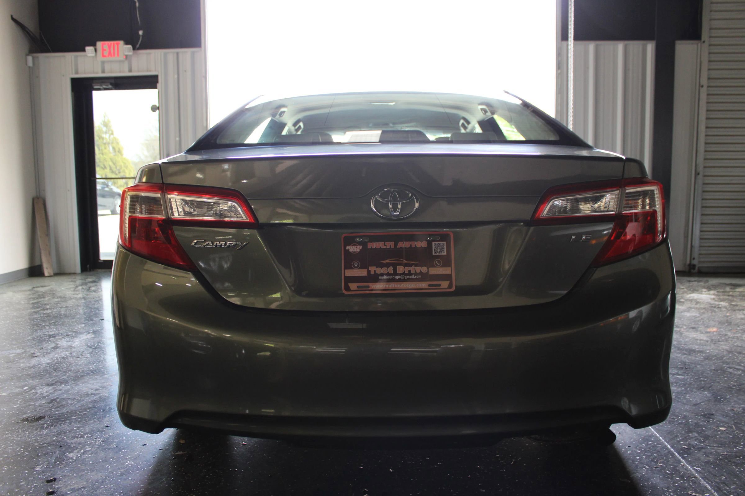 Used 2012 Toyota Camry LE FWD image 5