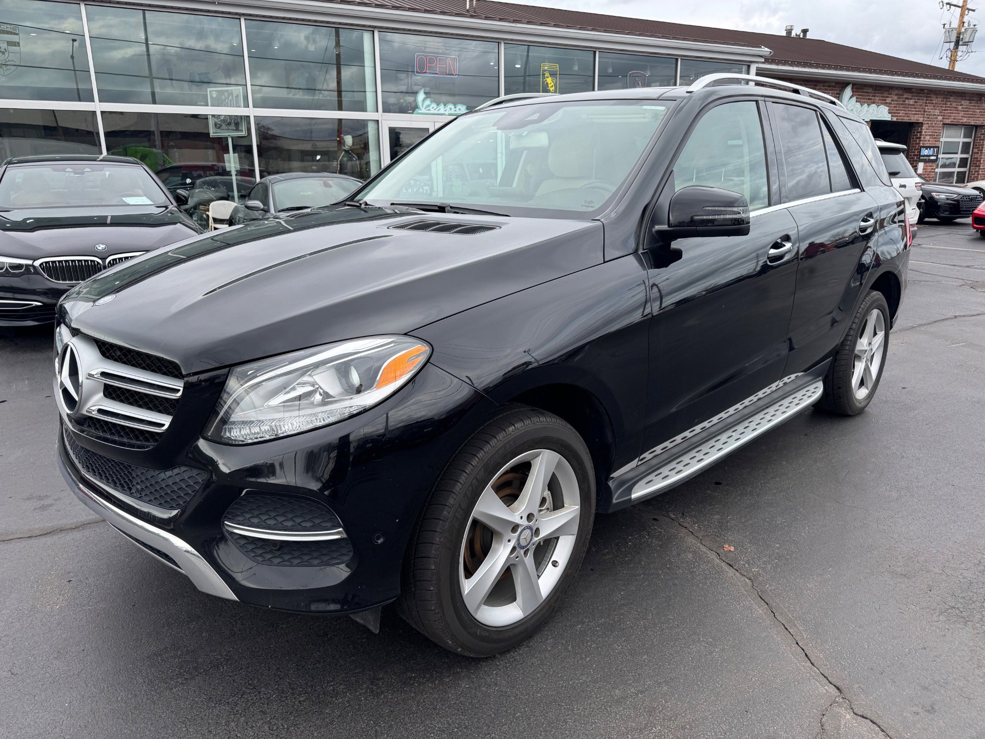 Used 2017 Mercedes-Benz GLE 350 4MATIC image 1