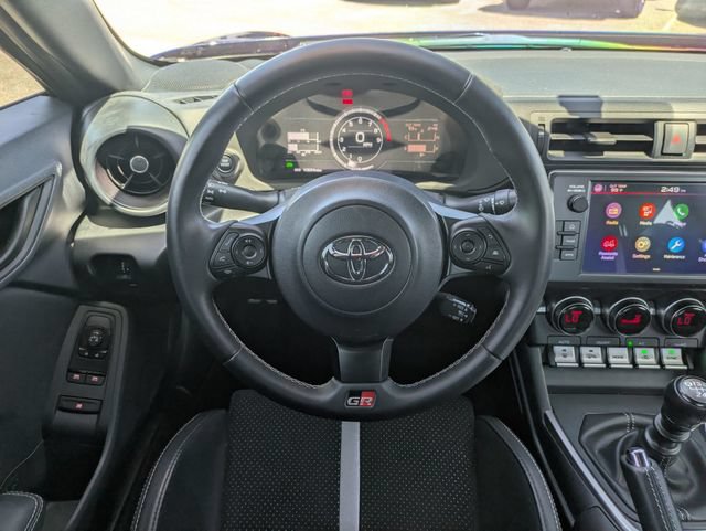 Used 2024 Toyota GR86 Premium RWD image 31