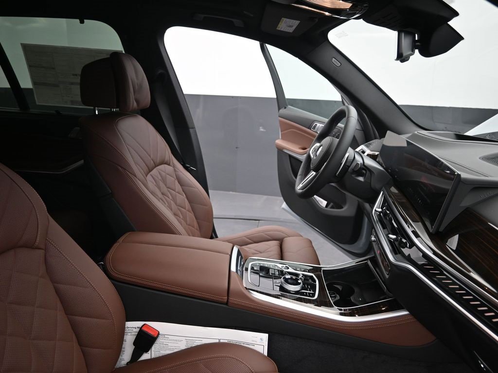 New 2026 BMW X5 M60i w/ Executive Package image 21