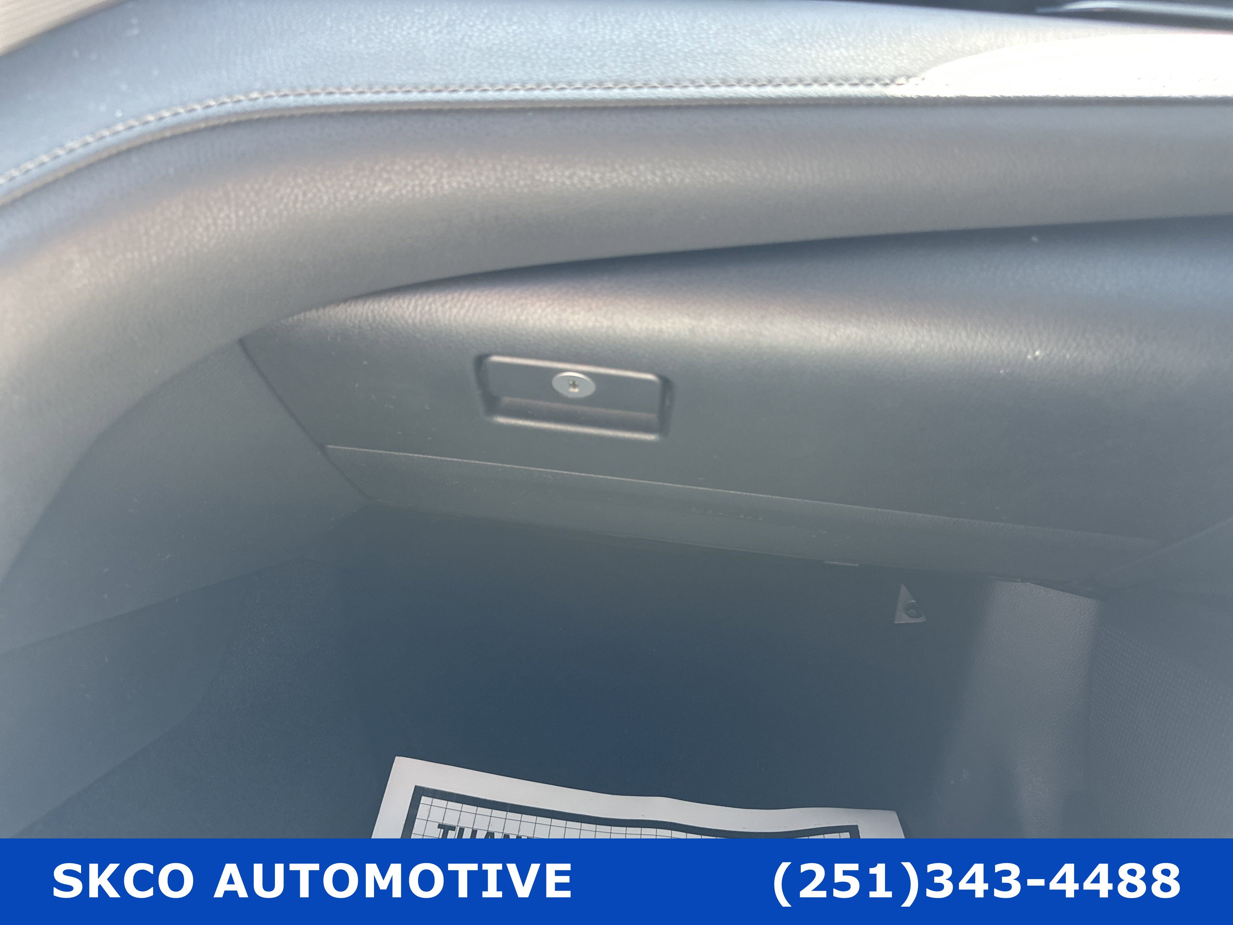 Used 2021 Toyota Camry SE FWD image 24