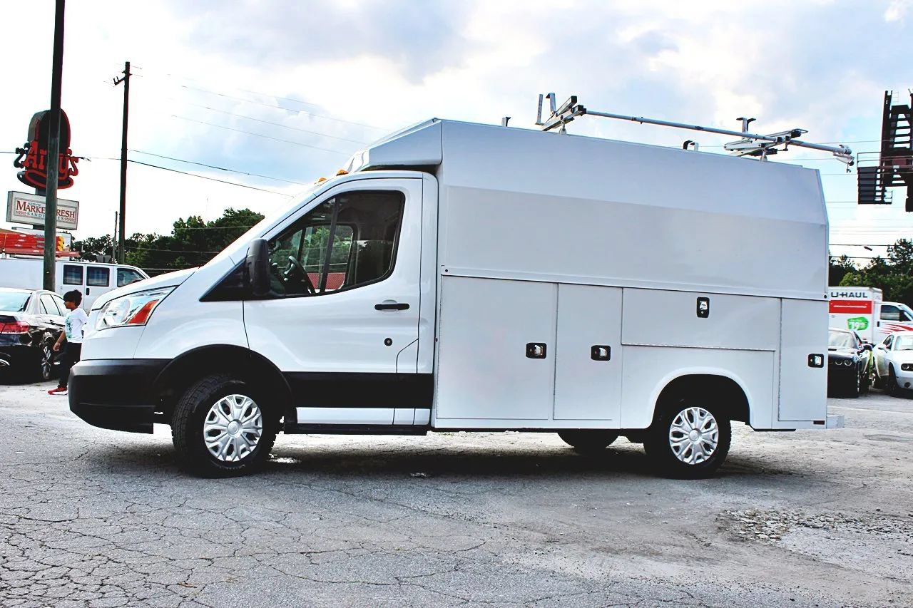 Used 2019 Ford Transit 350 138 w/ Exterior Upgrade Package RWD image 4
