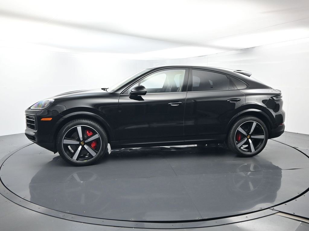 Certified 2024 Porsche Cayenne S AWD/4WD image 2