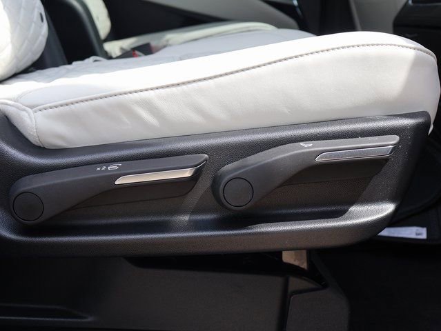 Certified 2025 Cadillac Escalade Premium Luxury Platinum image 13