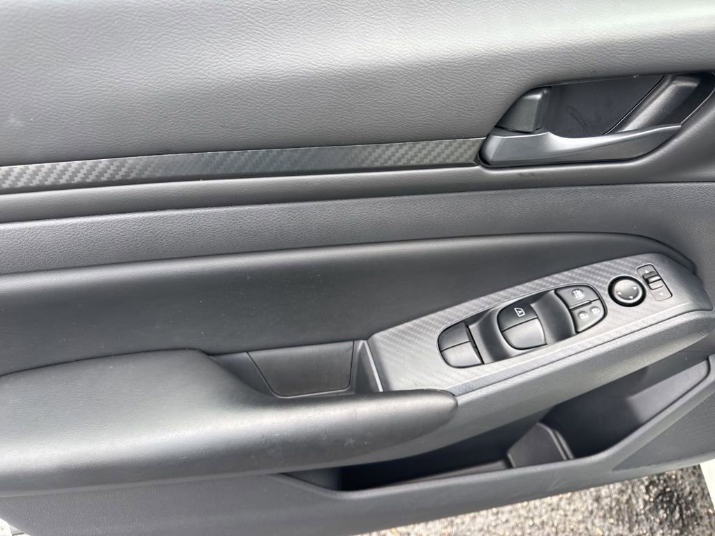 Certified 2025 Nissan Altima 2.5 S image 13