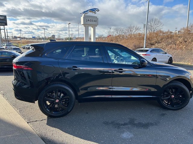 Used 2023 Jaguar F-PACE S image 7