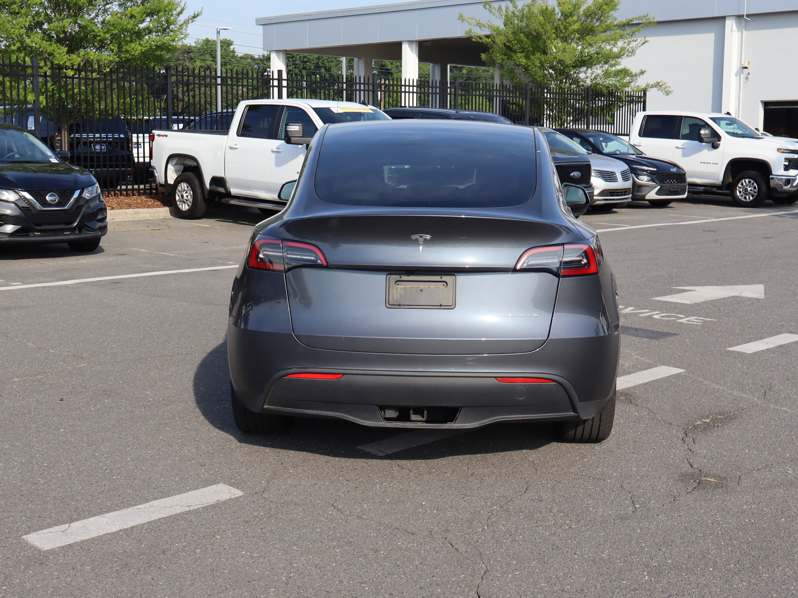 Used 2023 Tesla Model Y AWD image 9