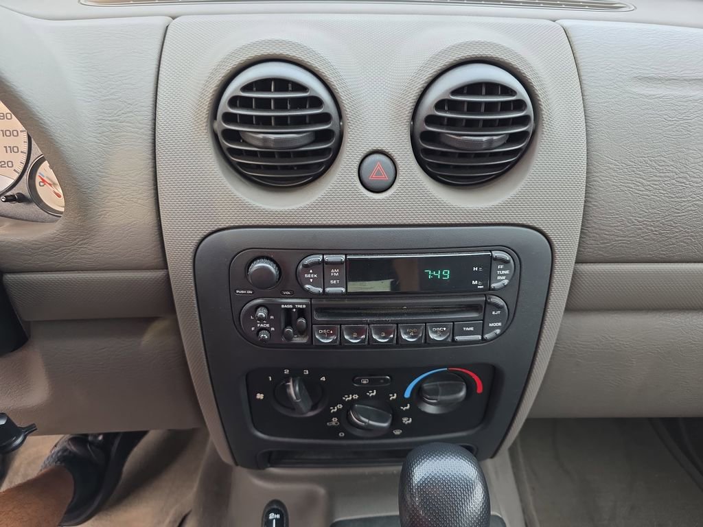 Used 2003 Jeep Liberty Sport AWD/4WD image 8