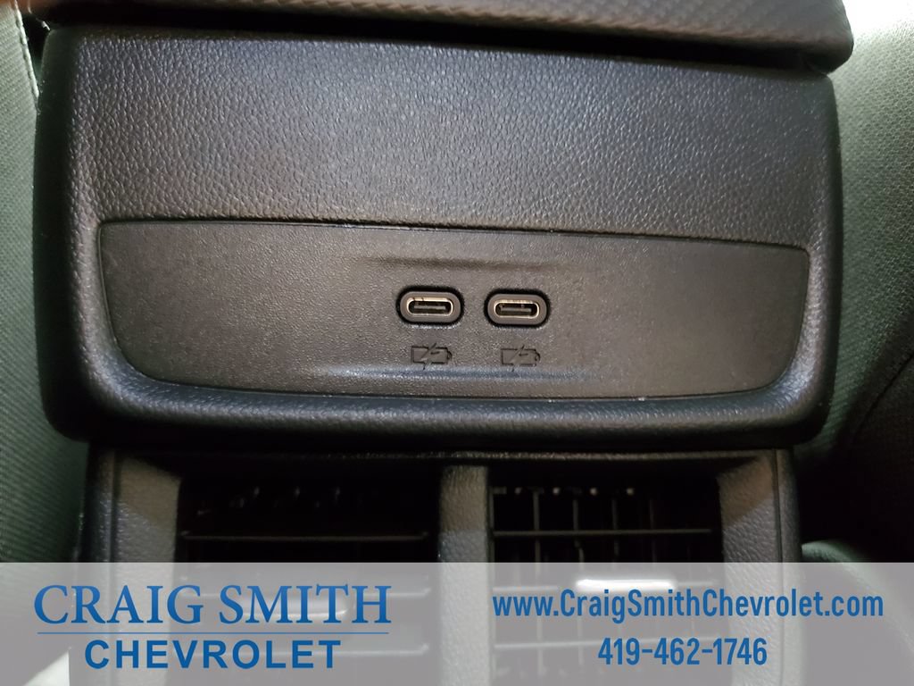 Used 2025 Chevrolet Equinox LT FWD image 30