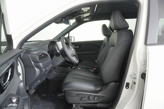 New 2025 Subaru Forester Limited w/ Popular Package image 9