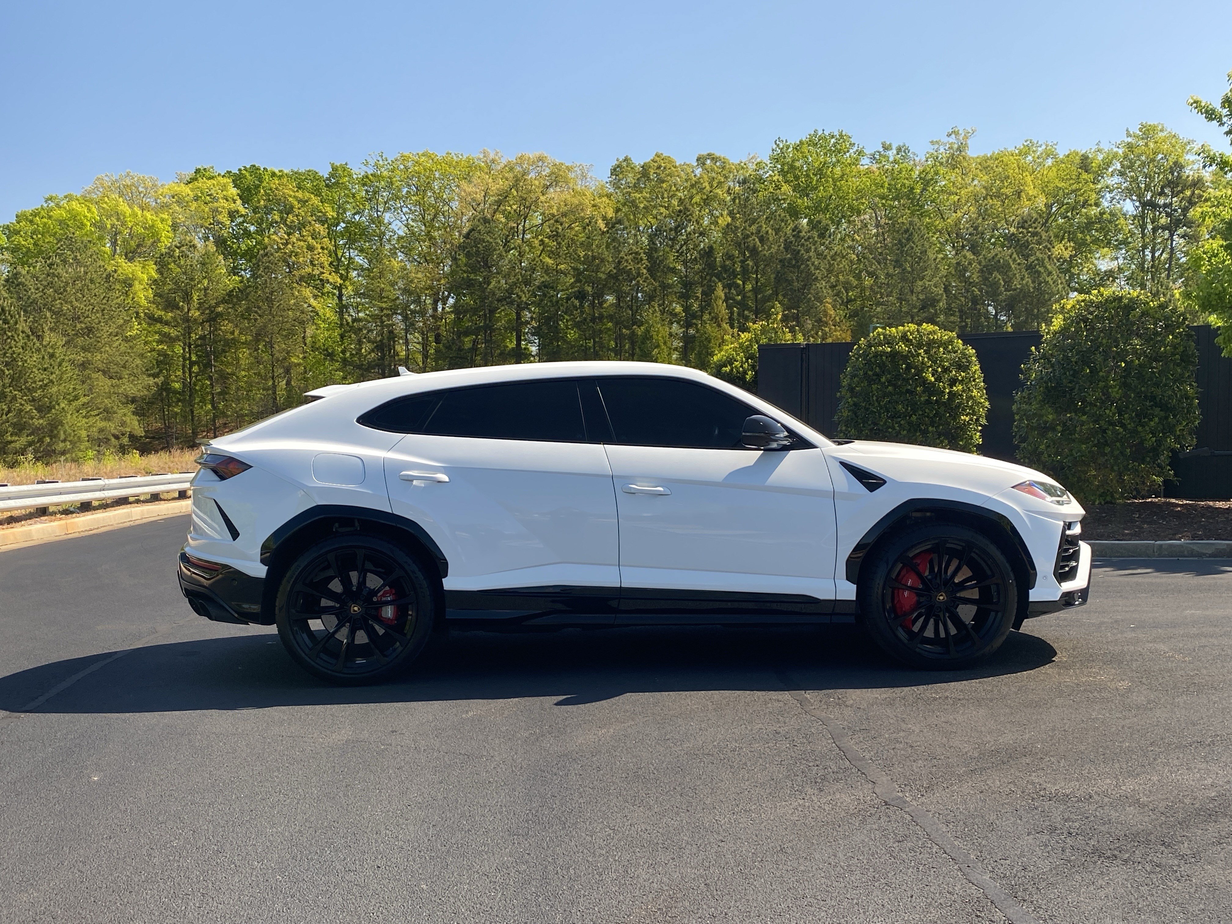 Used 2022 Lamborghini Urus AWD/4WD image 5