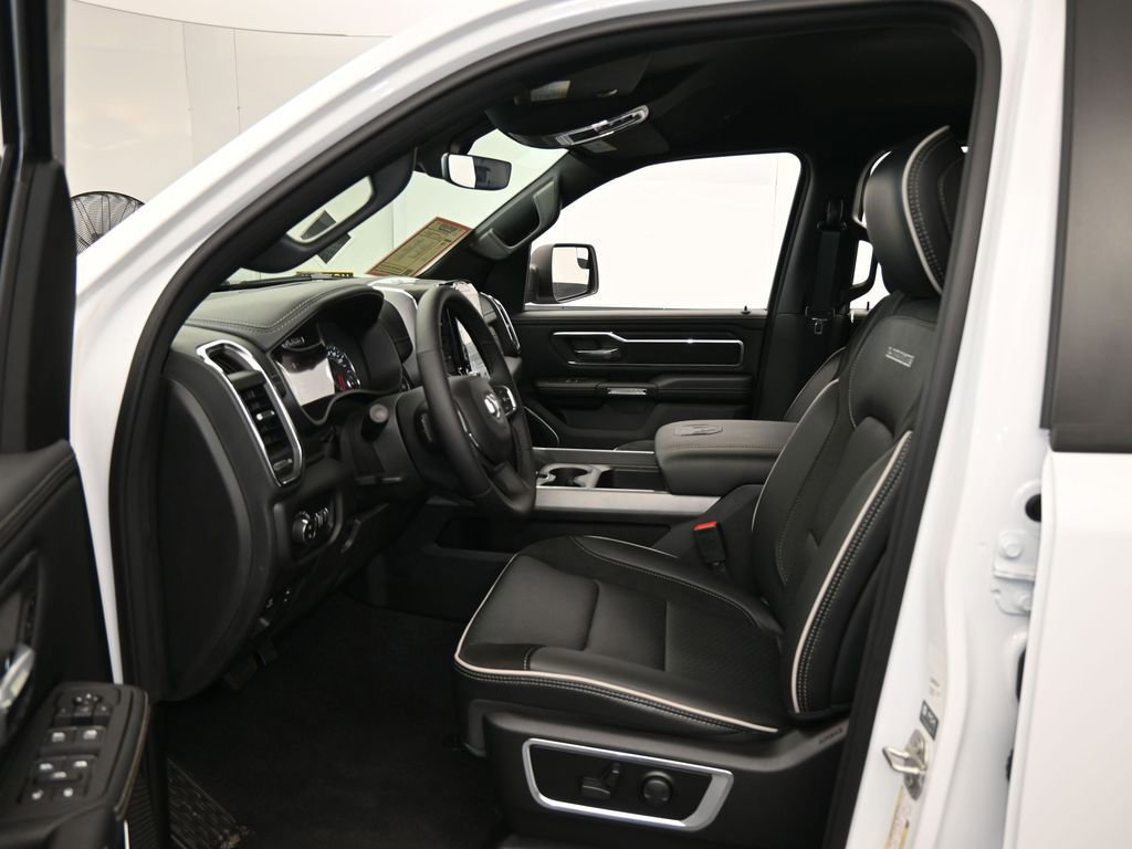 Used 2025 RAM 1500 Laramie image 12