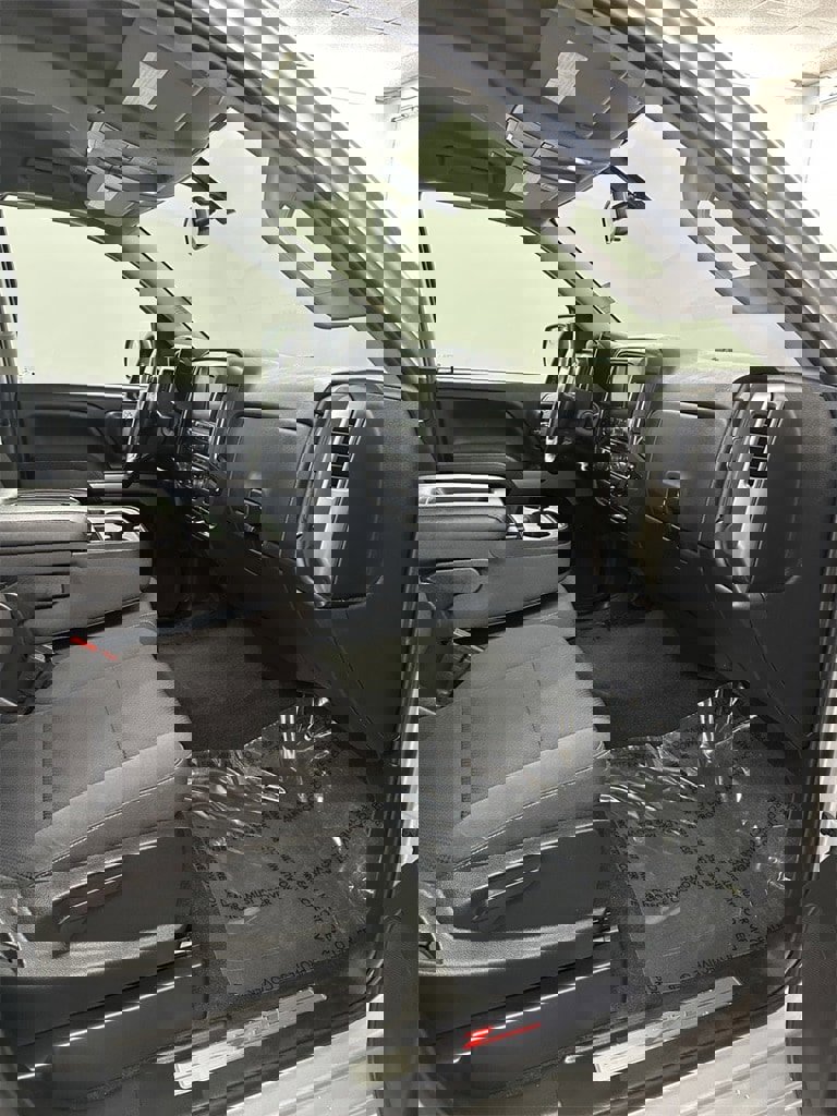 Used 2018 Chevrolet Silverado 1500 LT w/ All Star Edition image 33