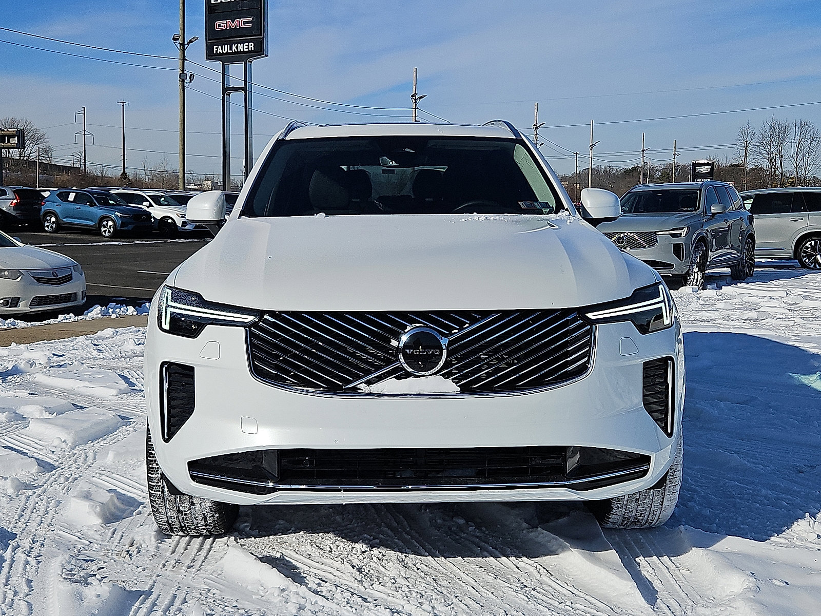 New 2026 Volvo XC90 B6 Plus w/ Protection Package image 2