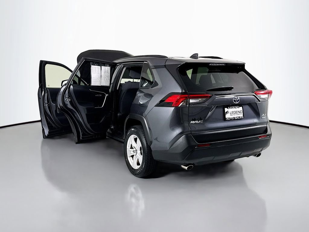 Used 2019 Toyota RAV4 XLE w/ Convenience Package image 27