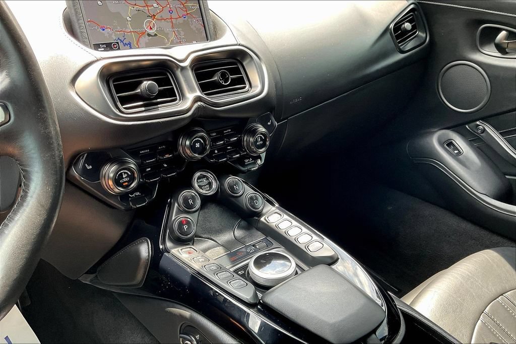 Used 2019 Aston Martin V8 Vantage Coupe RWD image 14