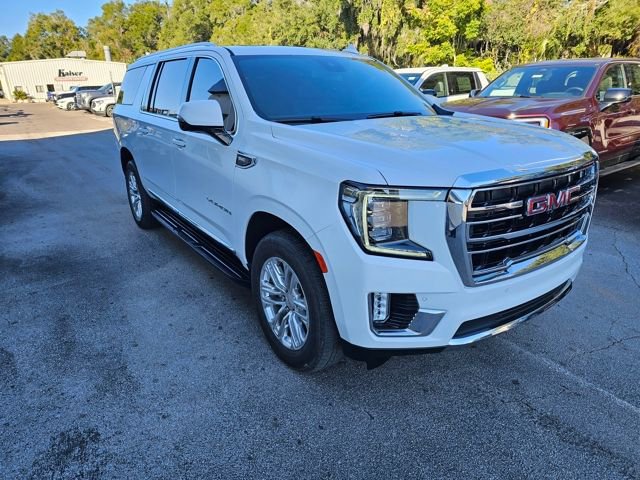 Used 2023 GMC Yukon XL SLT w/ SLT Luxury Package image 7