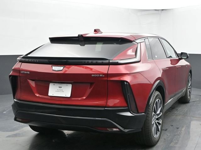 New 2025 Cadillac Lyriq Sport image 8