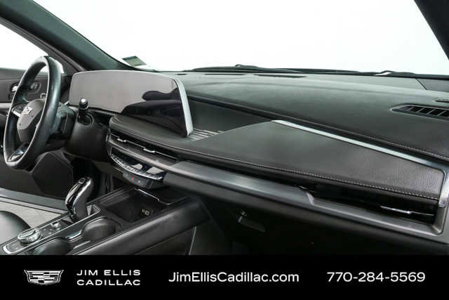 Used 2024 Cadillac XT4 Premium Luxury image 23