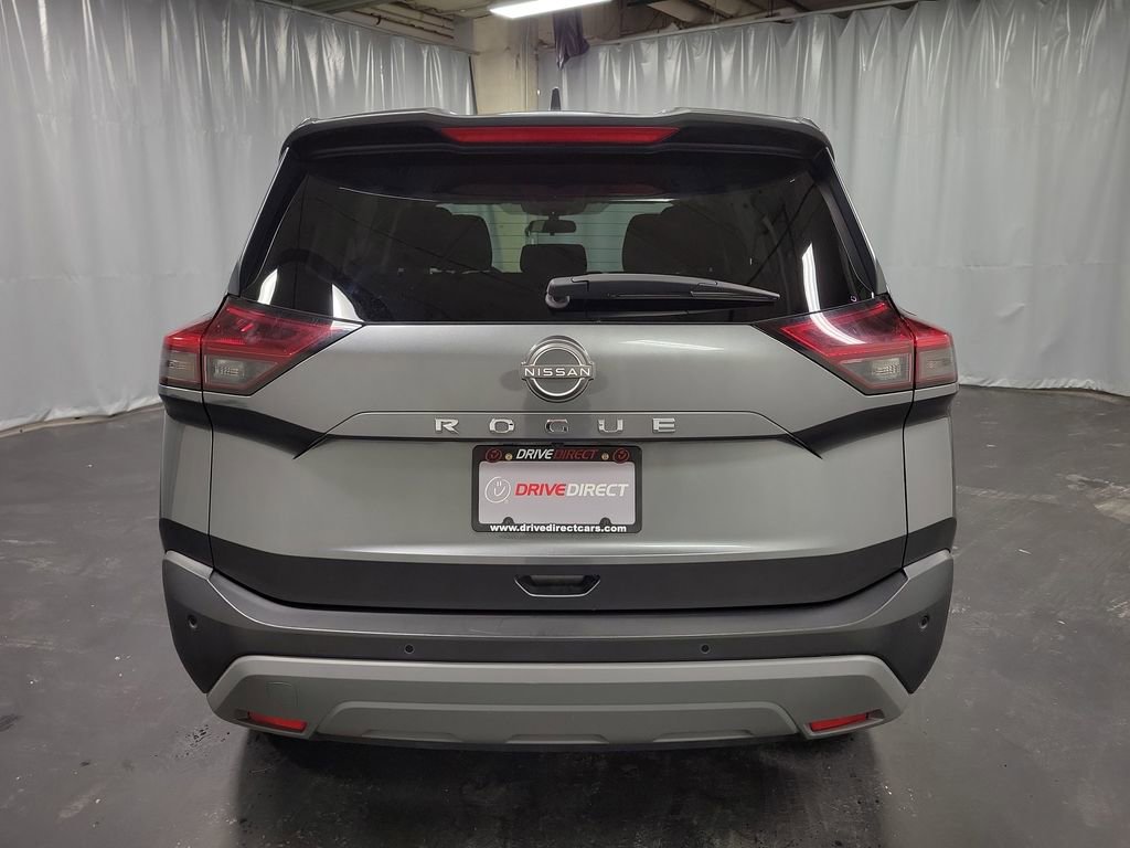 Used 2023 Nissan Rogue S image 7