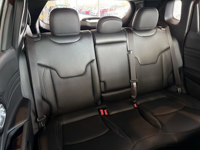 Used 2022 Jeep Compass High Altitude AWD/4WD image 16