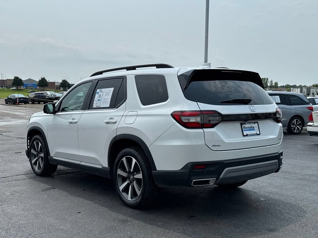 Used 2025 Honda Pilot Elite image 5
