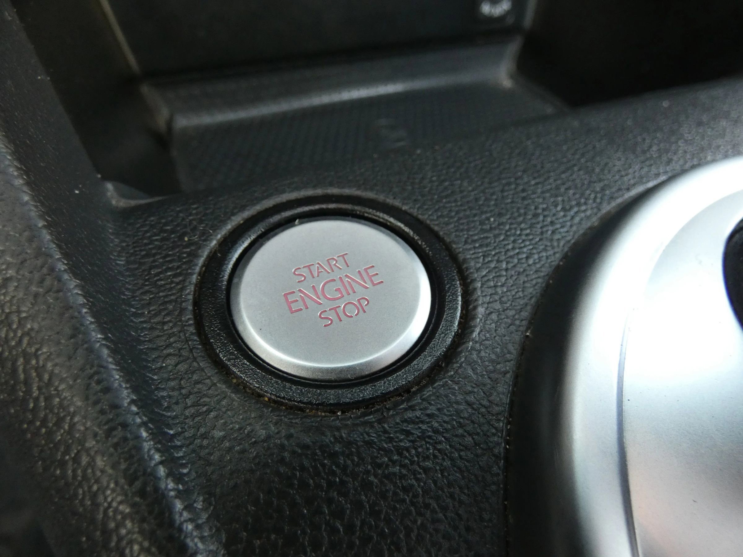 Used 2014 Volkswagen Beetle R-Line image 56