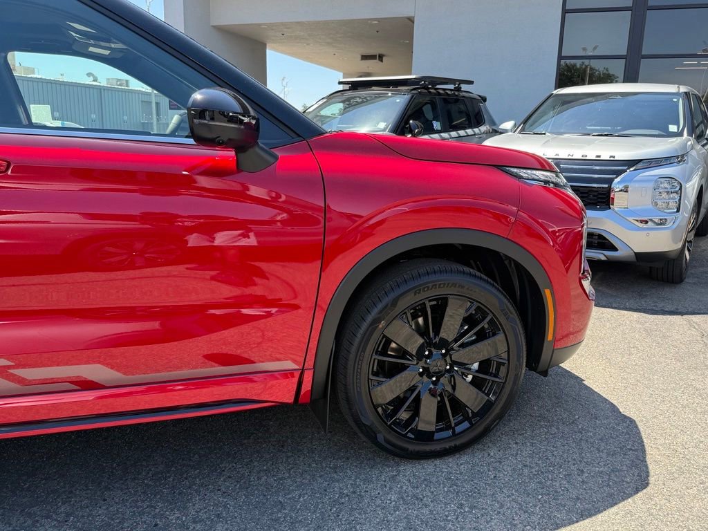 New 2026 Mitsubishi Outlander AWD image 15