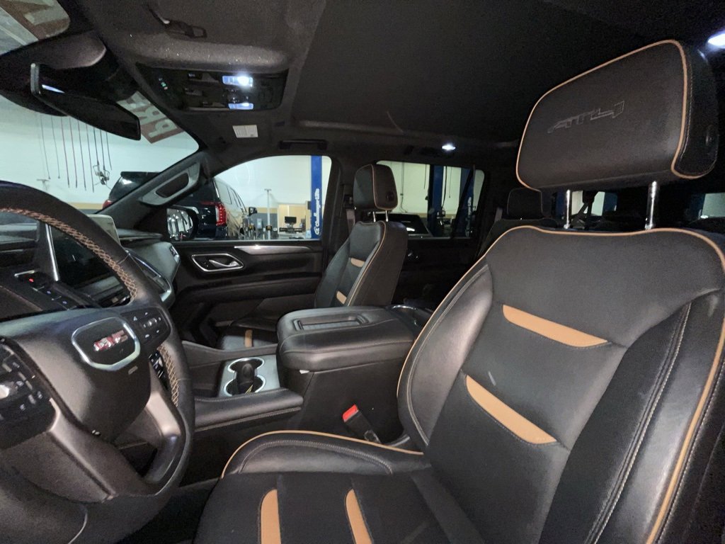Used 2024 GMC Yukon XL AT4 w/ AT4 Premium Plus Package image 21