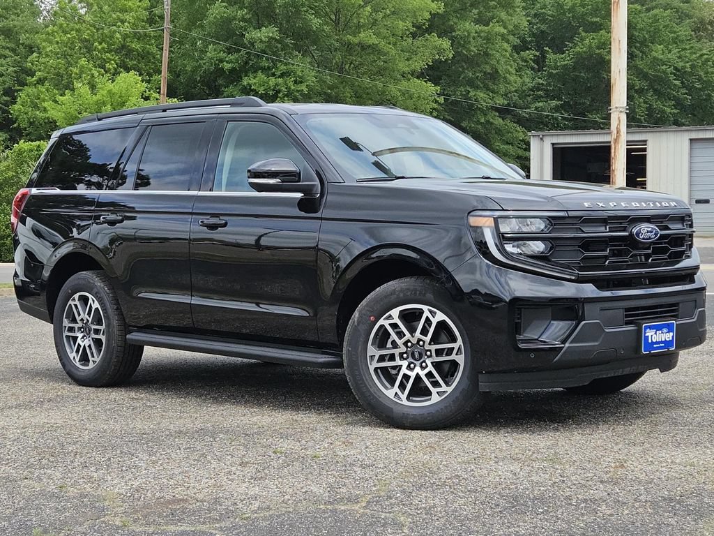 New 2026 Ford Expedition Active RWD image 2