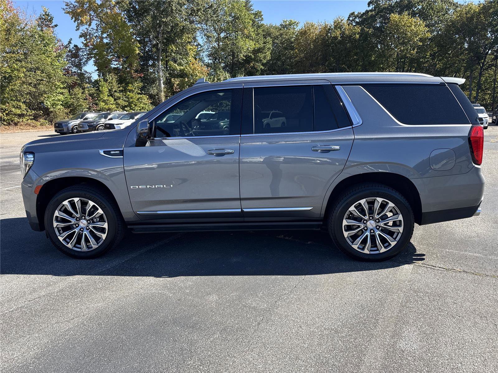 Used 2022 GMC Yukon Denali w/ Advanced Technology Package image 30