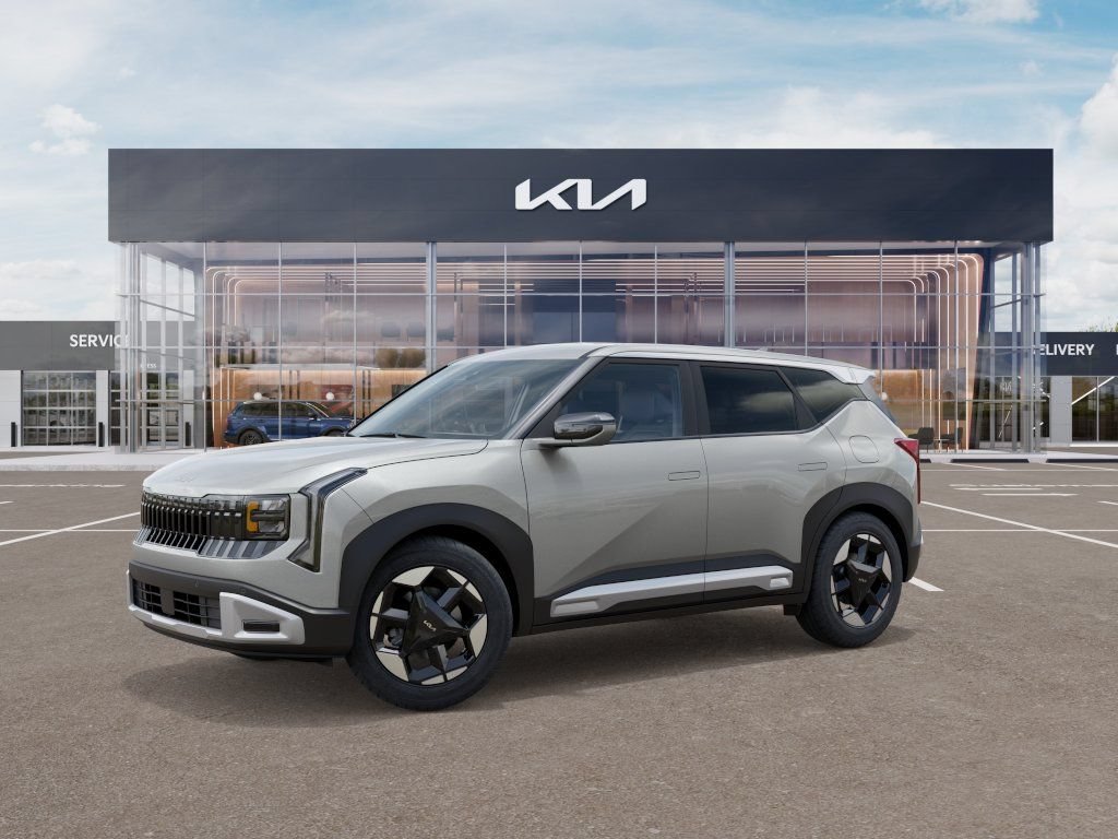 New 2027 Kia Seltos S FWD image 3
